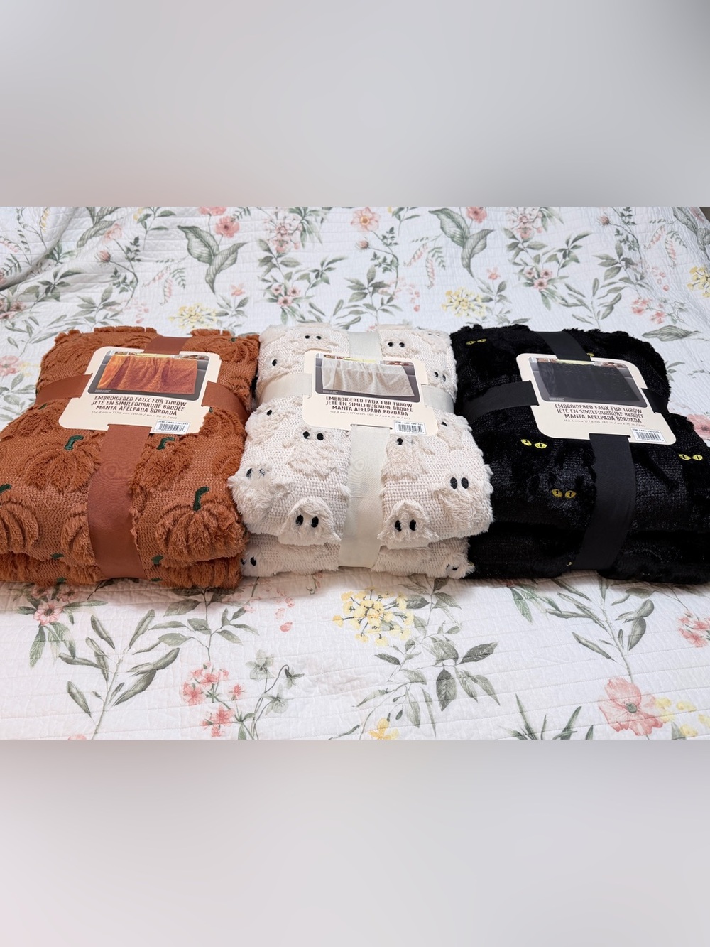🎃 👻 Set of 3 Viral TikTok Costco Halloween Throw Blankets